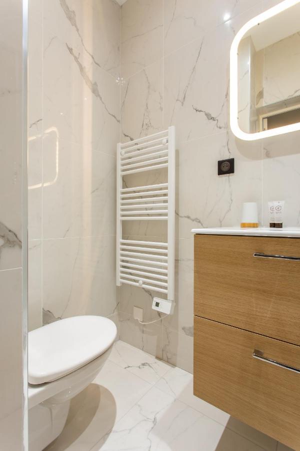 Cmg Montmartre/ Marche Saint-Pierre Paris Exterior photo